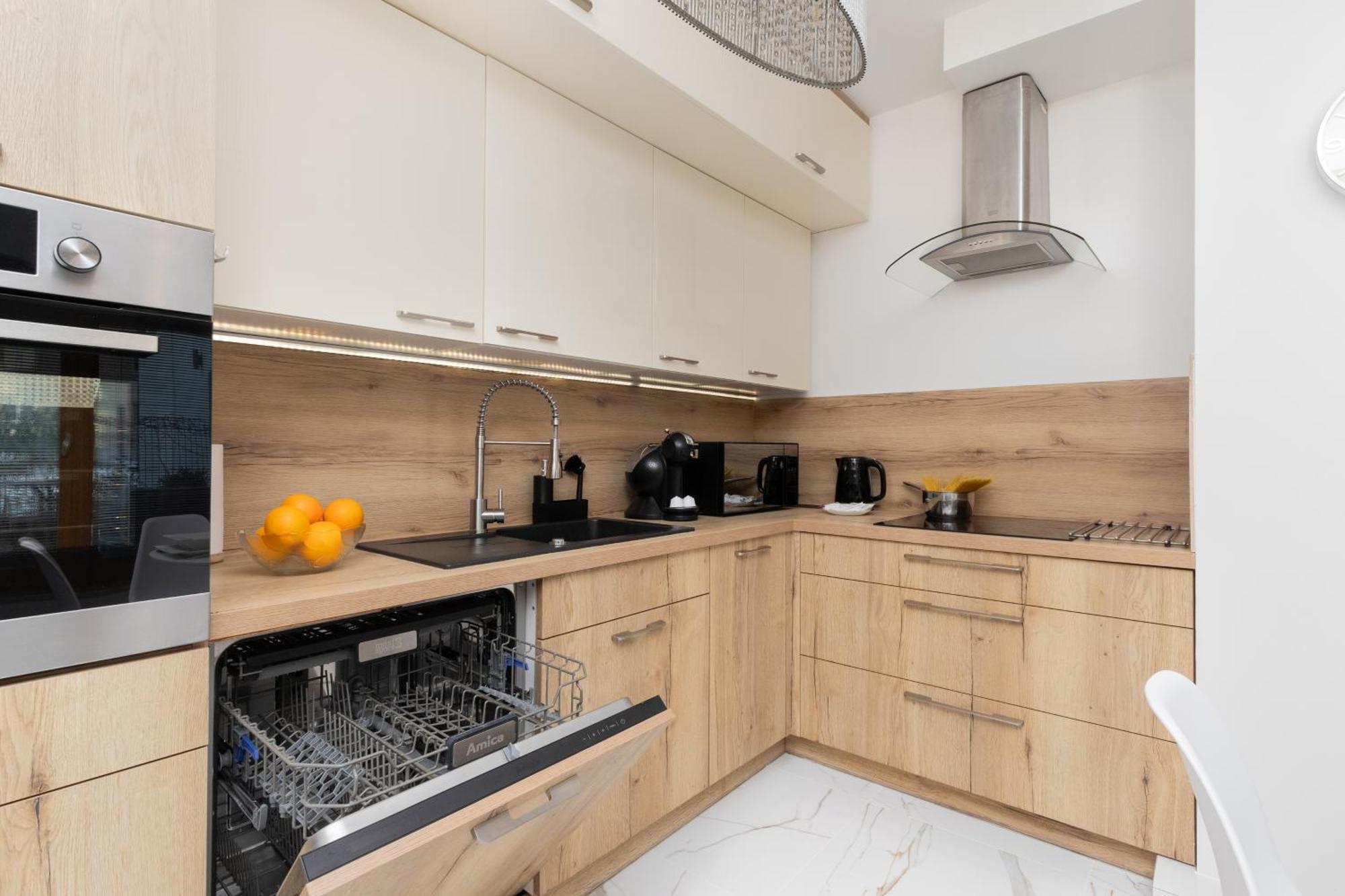 Batorego 7 Apartament With Terrace & Parking Downtown Gdynia By Renters Zewnętrze zdjęcie