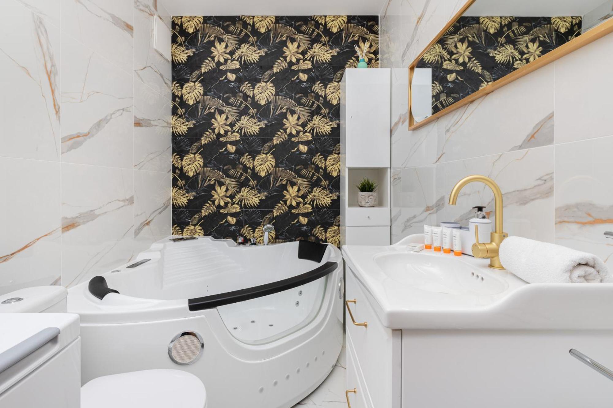 Batorego 7 Apartament With Terrace & Parking Downtown Gdynia By Renters Zewnętrze zdjęcie